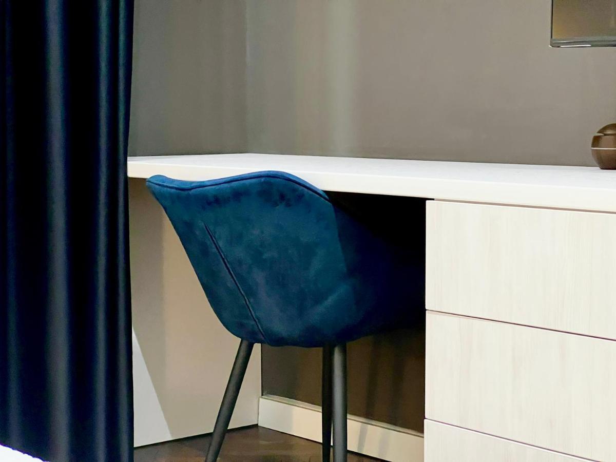 Elegant Two Bedrooms Apartment ブカレスト エクステリア 写真