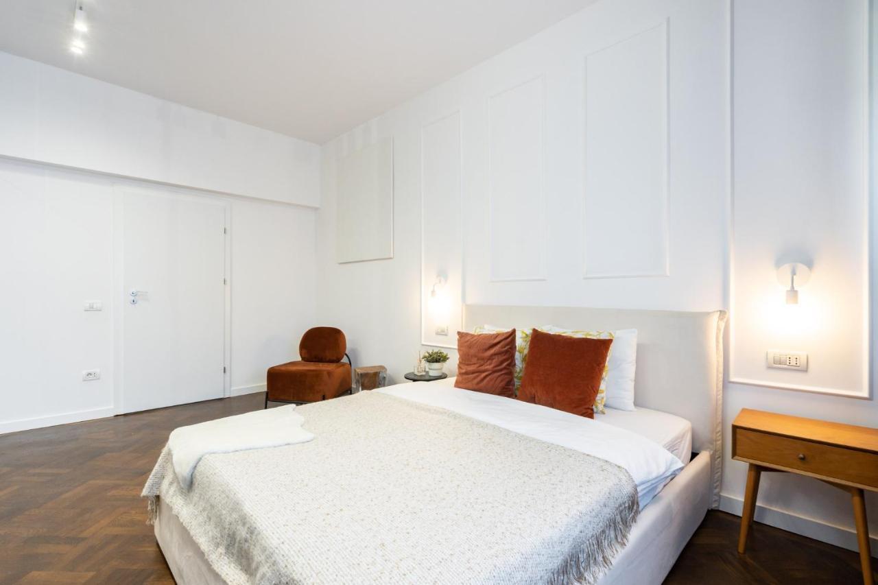 Elegant Two Bedrooms Apartment ブカレスト エクステリア 写真