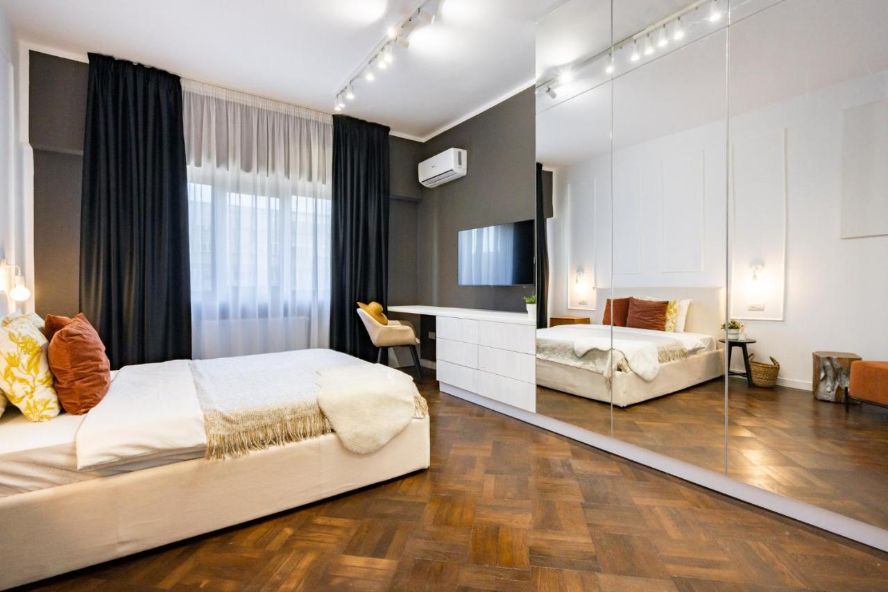 Elegant Two Bedrooms Apartment ブカレスト エクステリア 写真