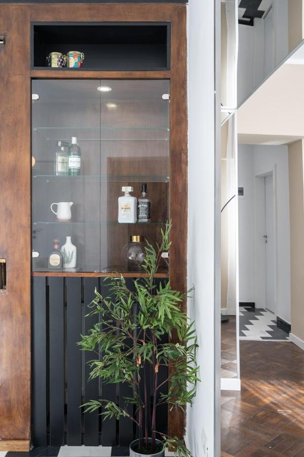 Elegant Two Bedrooms Apartment ブカレスト エクステリア 写真