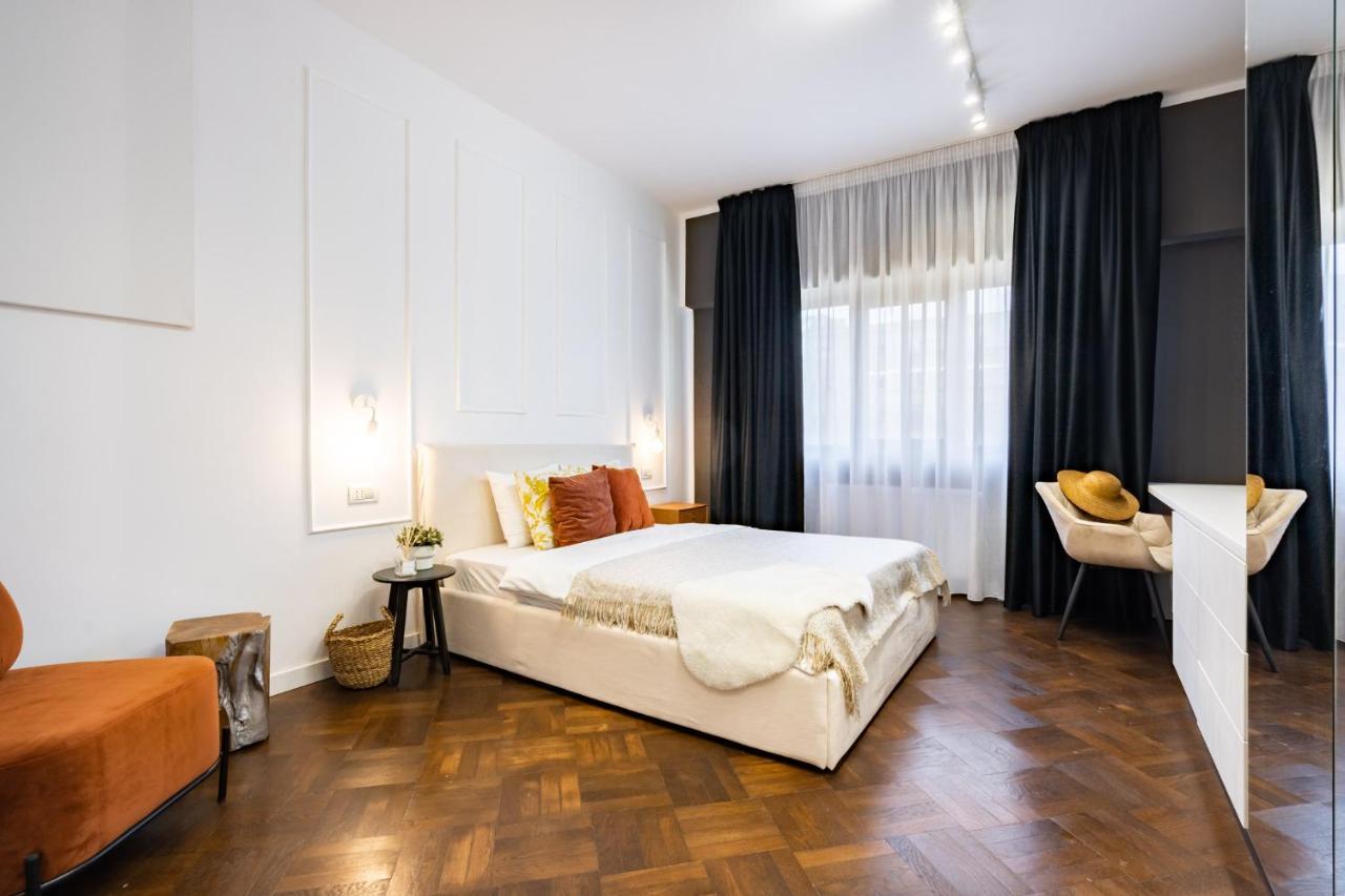 Elegant Two Bedrooms Apartment ブカレスト エクステリア 写真